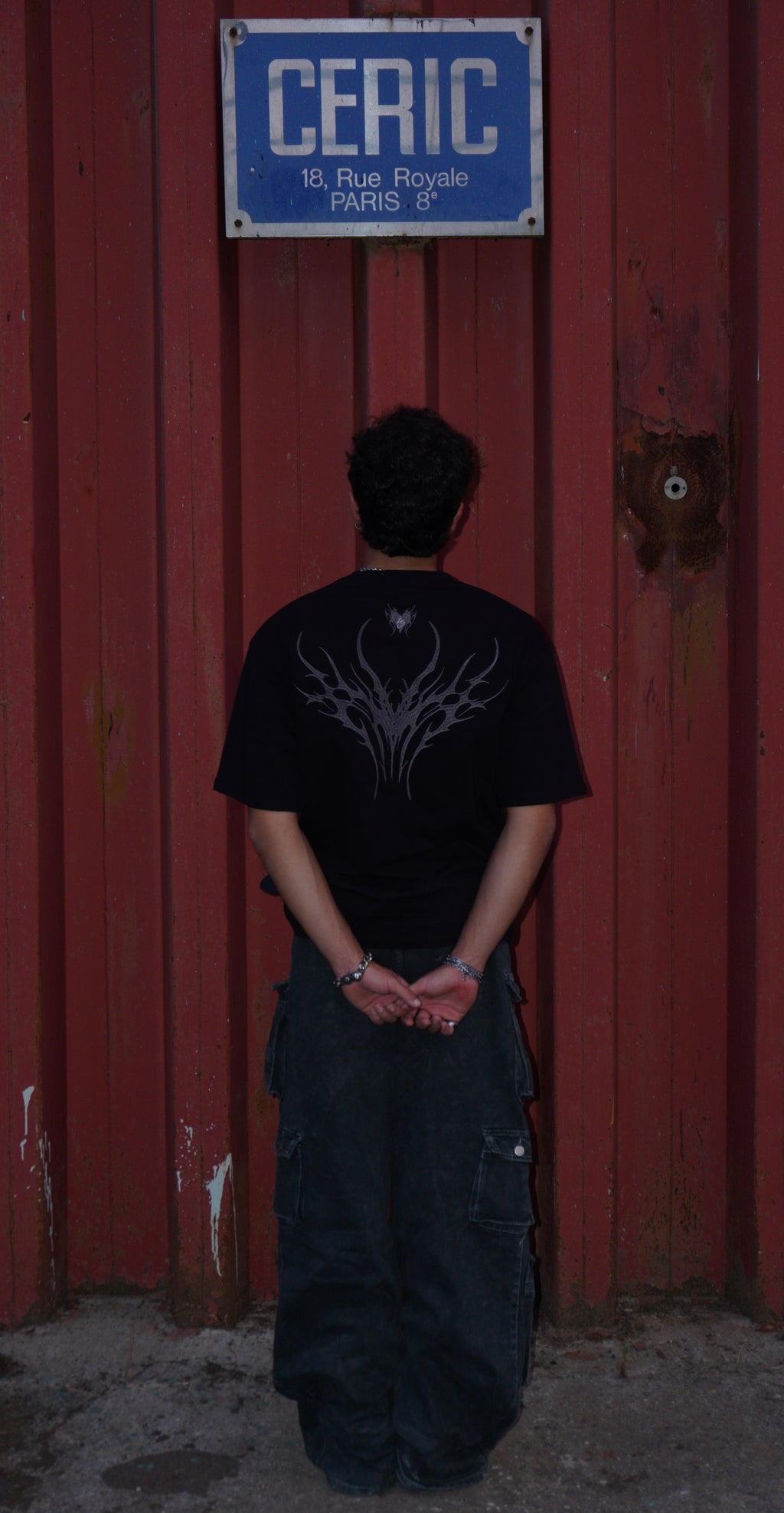 SAVAGE OVERSIZED TEE